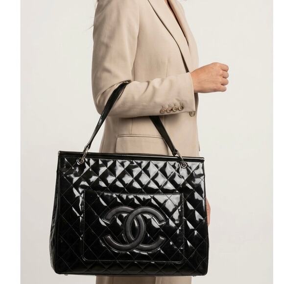 CHANEL Handbags - 1996 Vintage Chanel Quilted Patent Leather Shopping Tote